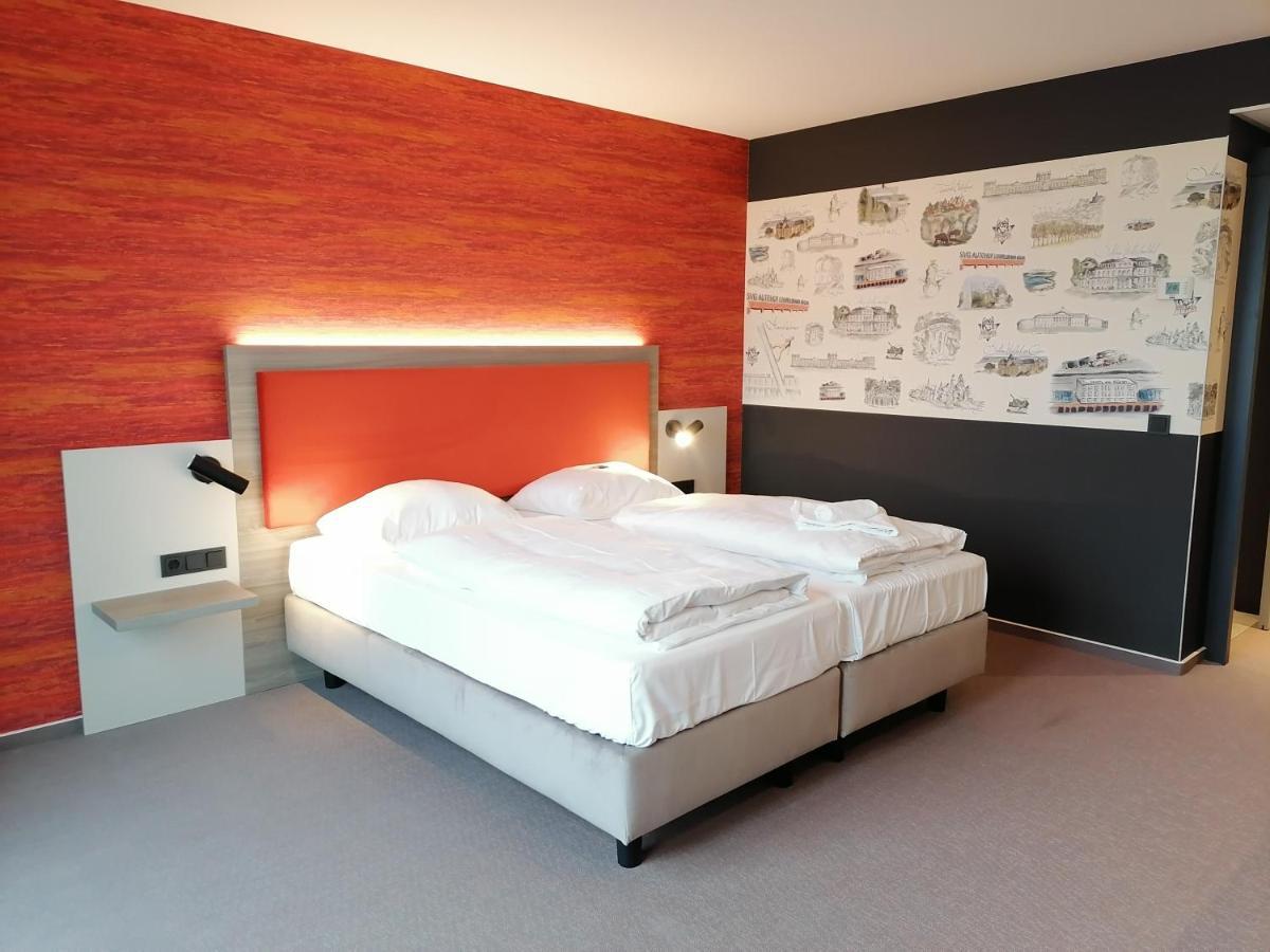 Hotel Am Ruessel Lohfelden エクステリア 写真