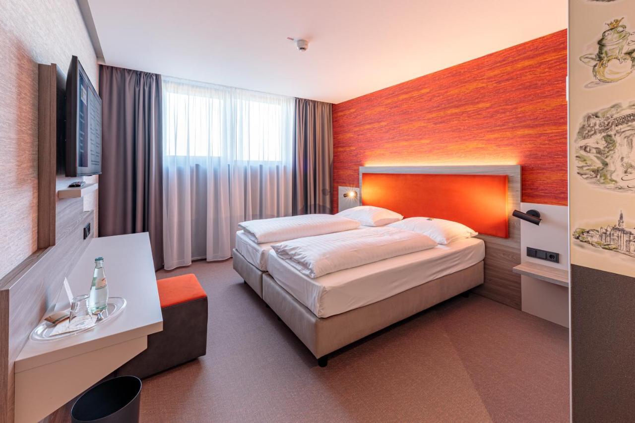 Hotel Am Ruessel Lohfelden エクステリア 写真