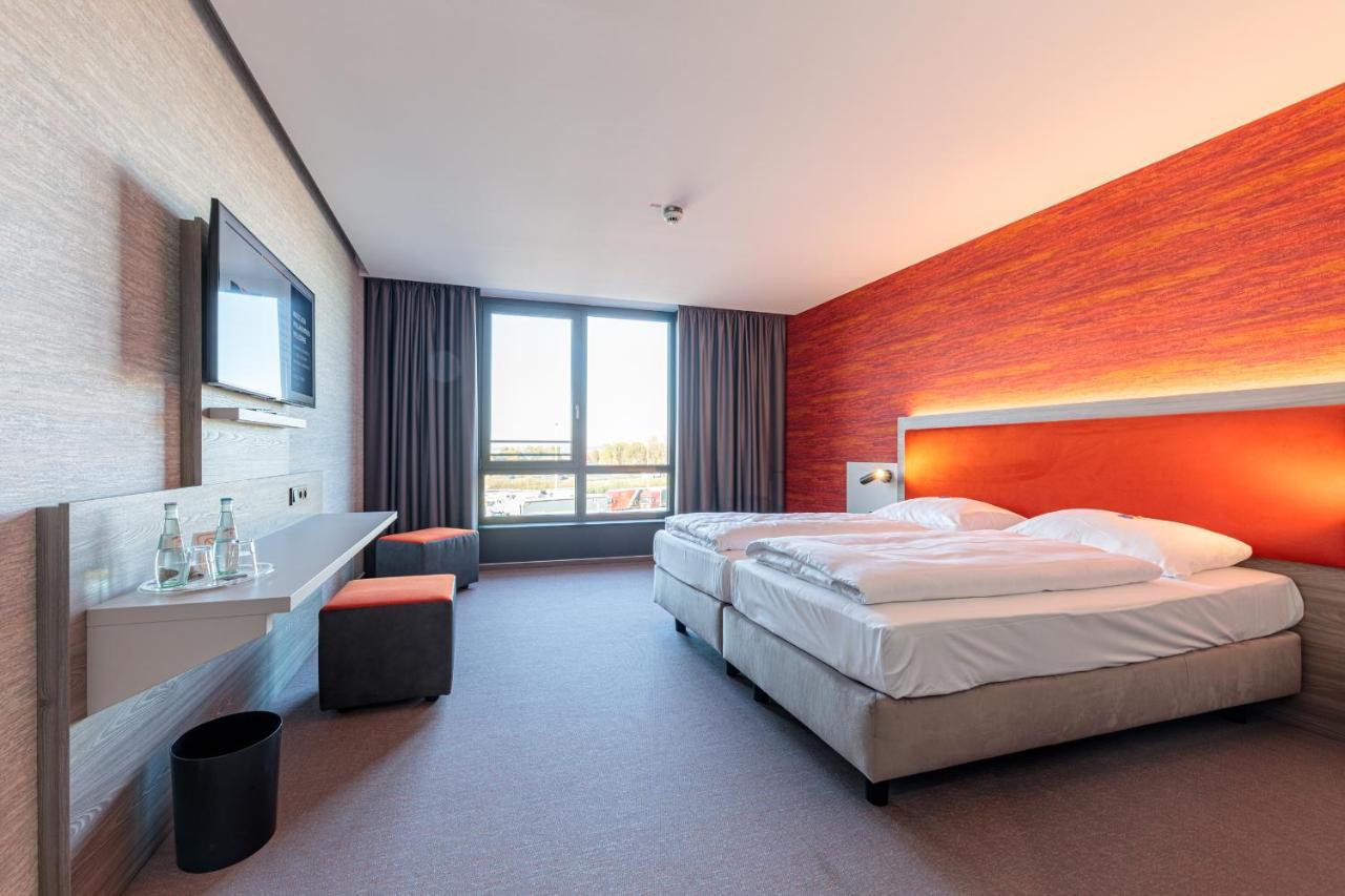 Hotel Am Ruessel Lohfelden エクステリア 写真