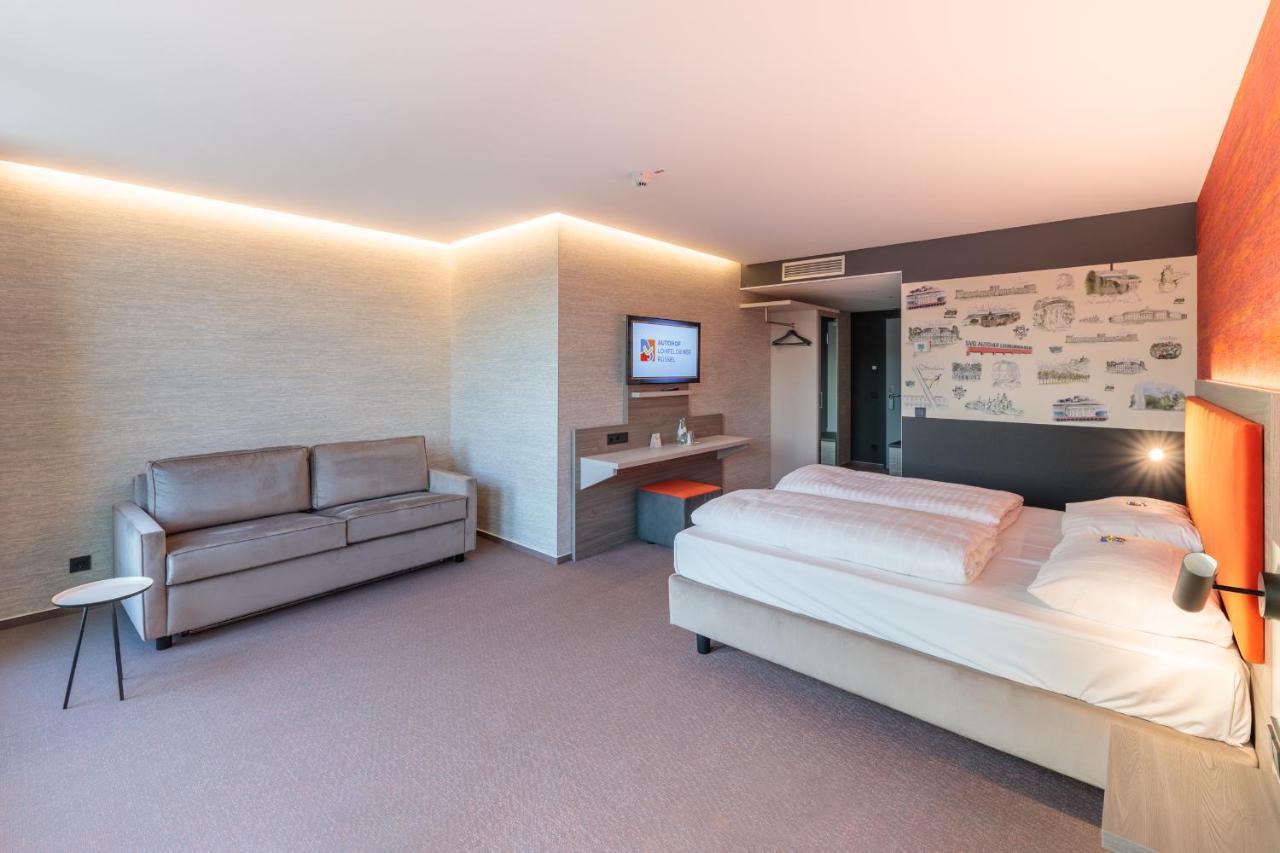 Hotel Am Ruessel Lohfelden エクステリア 写真